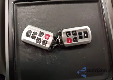 2015 Toyota Sienna Xle 8 Passenger из США, поврежденный, VIN 5TDYK3DC1FS541549